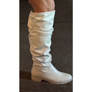 Women's Shoedazzle White Slouchy Heeled Boots